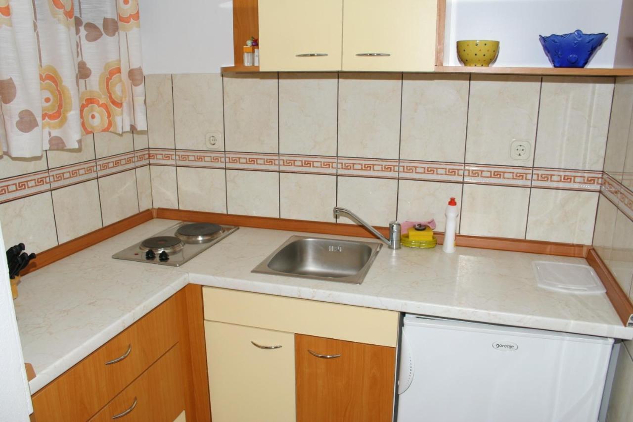 Apartments And Rooms By The Sea Zaostrog, Makarska - 2661 Eksteriør billede