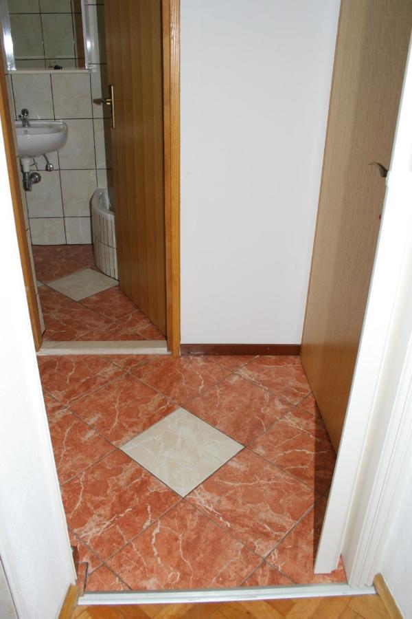 Apartments And Rooms By The Sea Zaostrog, Makarska - 2661 Eksteriør billede